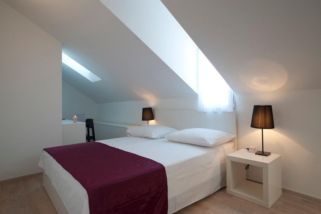 Attic Apartments Split Ruang foto